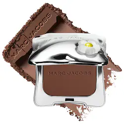 Marc Jacobs Beauty Legally Bronze Talc-Free Blurring Powder Bronzer - Image 6