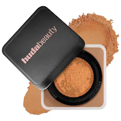 HUDA BEAUTY Easy Bake Blurring Loose Baking & Setting Powder - Image 2